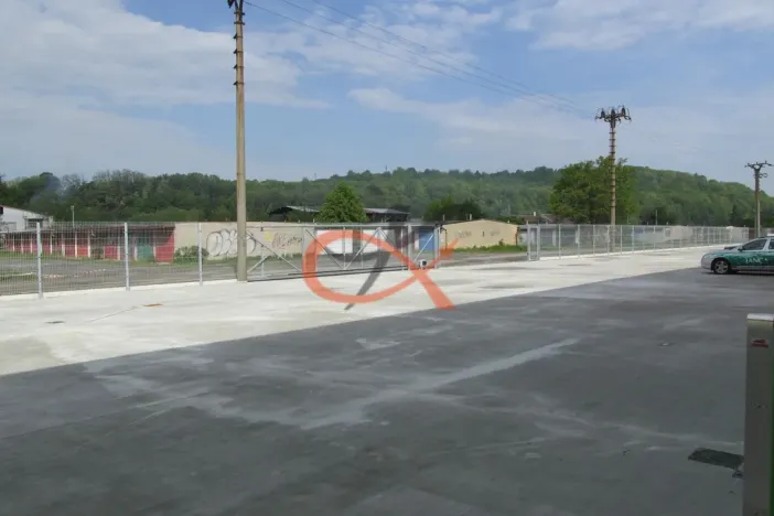 Pronájem skladu, Valašské Meziříčí, M. Alše, 180 m2