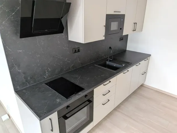 Pronájem bytu 1+kk, Praha - Vysočany, Poděbradská, 39 m2