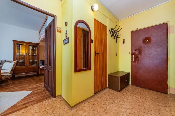 Prodej bytu 2+kk, Praha - Kobylisy, Třeboradická, 47 m2