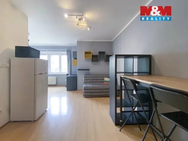 Pronájem bytu 1+kk, Praha - Košíře, Plzeňská, 31 m2