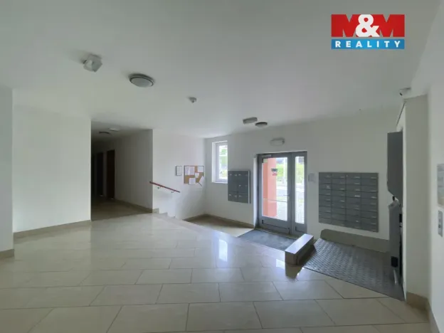 Pronájem bytu 1+kk, Praha - Košíře, Plzeňská, 31 m2