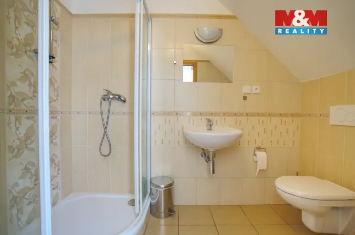 Prodej rodinného domu, Čeladná, 400 m2