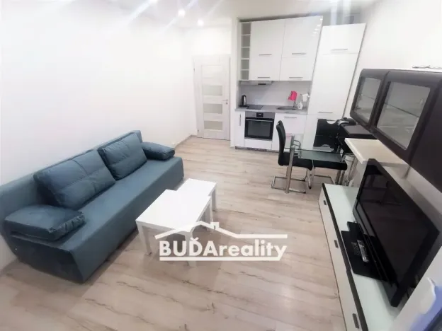 Prodej bytu 1+kk, Zlín, Ševcovská, 27 m2