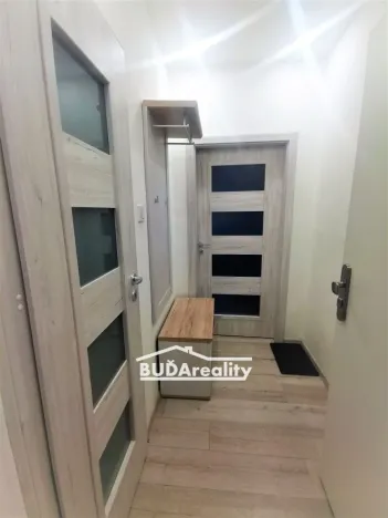 Prodej bytu 1+kk, Zlín, Ševcovská, 27 m2