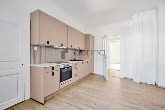 Pronájem bytu 2+kk, Praha, Braunerova, 51 m2