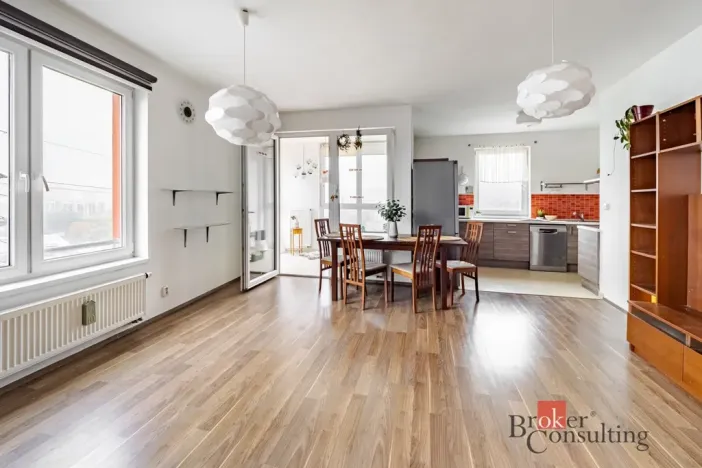 Prodej bytu 3+kk, Praha - Hloubětín, Nademlejnská, 86 m2