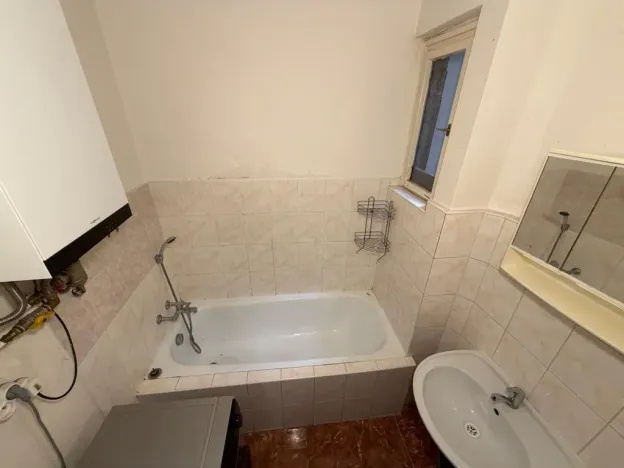 Pronájem bytu 2+kk, Praha - Libeň, Zenklova, 42 m2