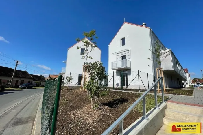 Pronájem bytu 2+kk, Bučovice - Vícemilice, 48 m2