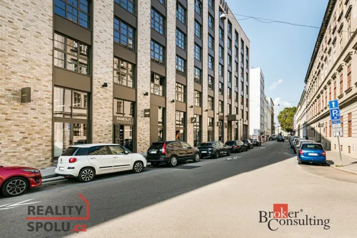 Pronájem bytu 1+kk, Brno - Zábrdovice, Bratislavská, 29 m2