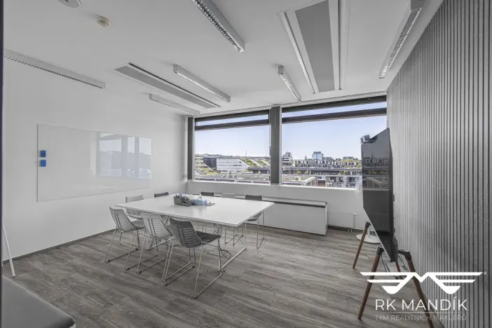 Pronájem kanceláře, Praha - Libeň, Voctářova, 416 m2