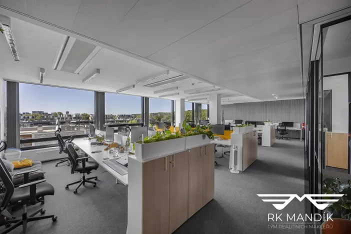 Pronájem kanceláře, Praha - Libeň, Voctářova, 416 m2