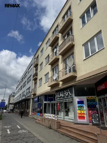 Pronájem obchodního prostoru, Zlín, třída Tomáše Bati, 129 m2