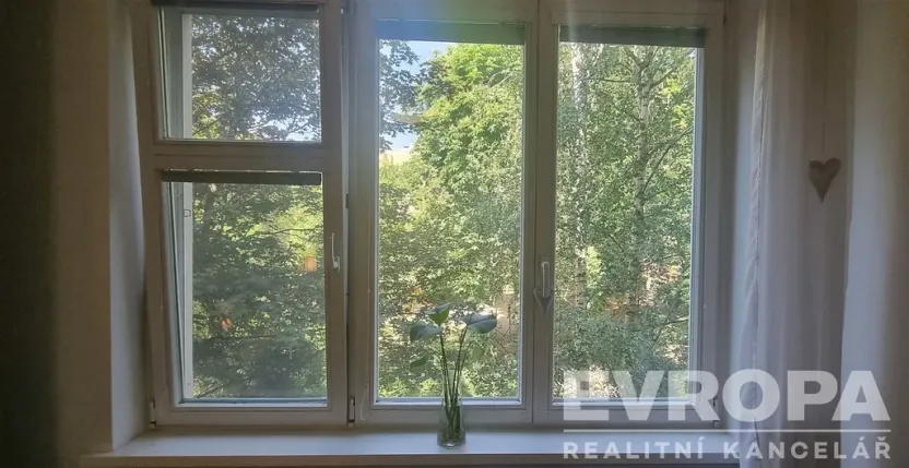 Prodej bytu 2+kk, Praha - Vinohrady, Hollarovo náměstí, 43 m2