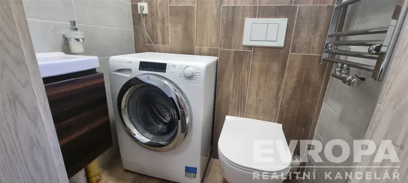 Prodej bytu 2+kk, Praha - Vinohrady, Hollarovo náměstí, 43 m2