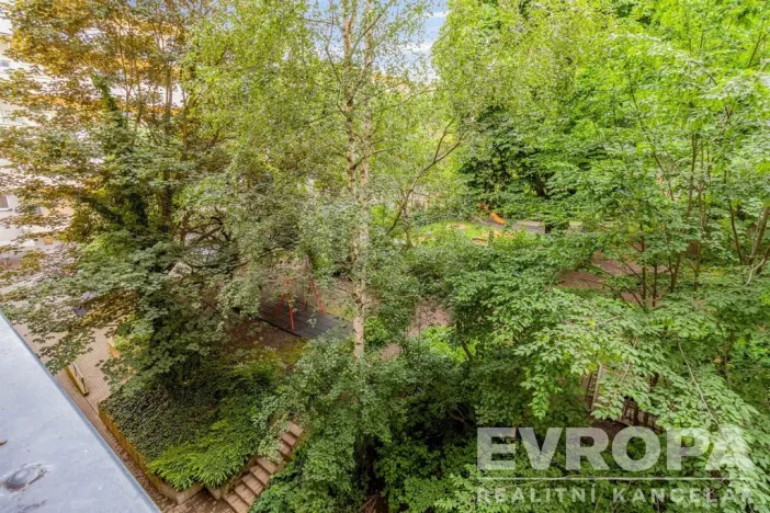 Prodej bytu 2+kk, Praha - Vinohrady, Hollarovo náměstí, 43 m2