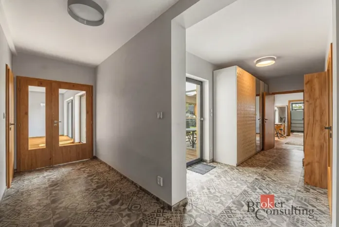 Prodej rodinného domu, Plzeň - Malesice, U Lesa, 240 m2