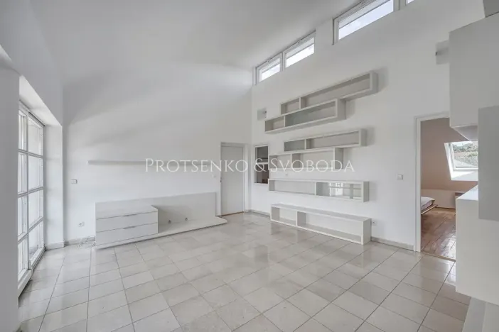 Prodej ordinace, Křižanov, Benešovo náměstí, 530 m2