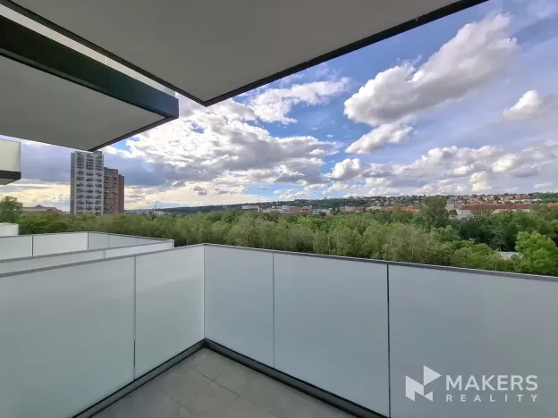 Pronájem bytu 2+kk, Praha - Vysočany, Pod Harfou, 45 m2