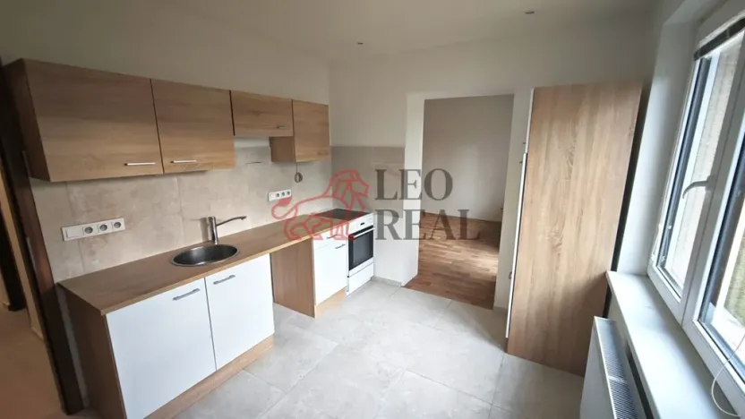 Pronájem bytu 3+1, Zlonice, Pippichova, 74 m2