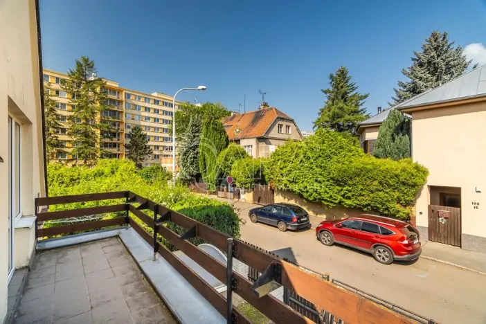 Pronájem bytu 2+kk, Praha - Prosek, Poleradská, 40 m2