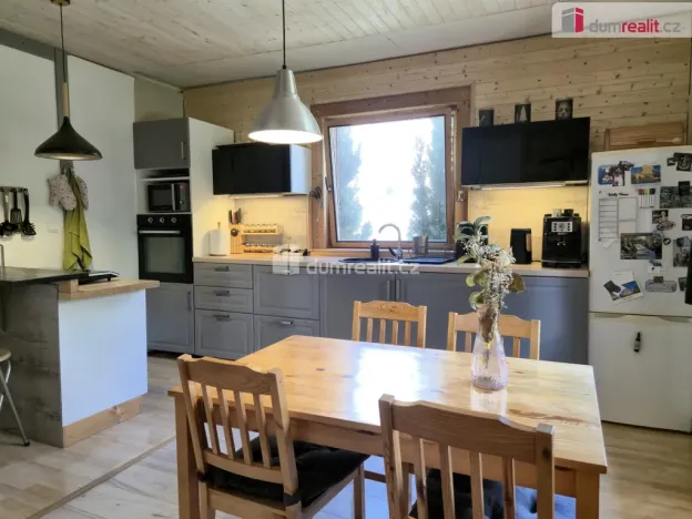 Prodej rodinného domu, Střezimíř, 110 m2