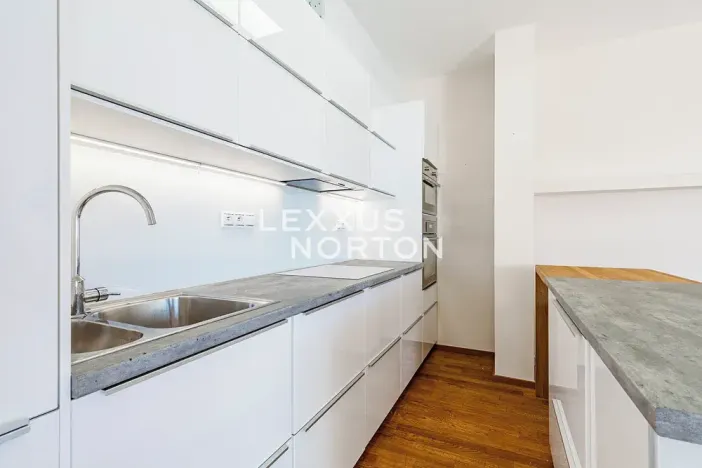 Pronájem bytu 4+kk, Praha - Vinohrady, náměstí Jiřího z Poděbrad, 150 m2