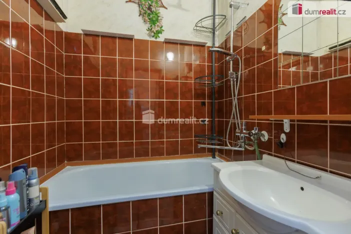 Prodej bytu 2+1, Kladno - Kročehlavy, Obránců míru, 53 m2