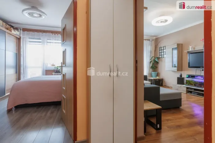 Prodej bytu 2+1, Kladno - Kročehlavy, Obránců míru, 53 m2