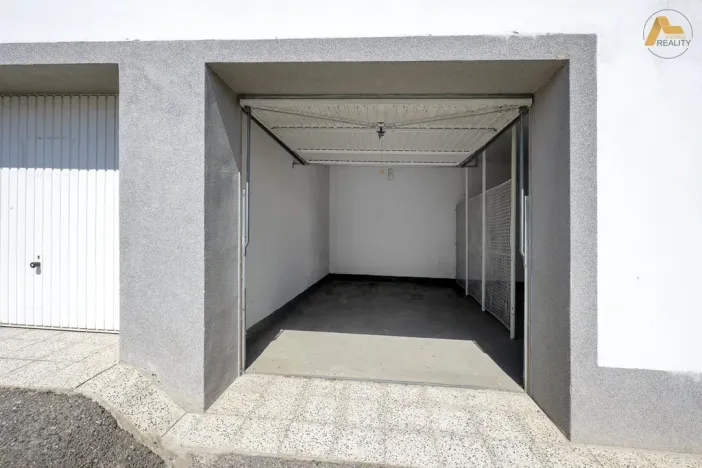 Pronájem garáže, Písek - Hradiště, K Lipám, 169 m2
