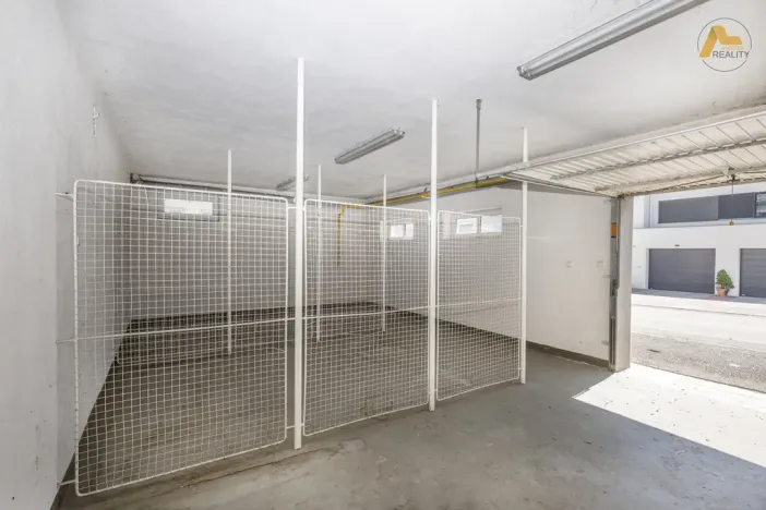 Pronájem garáže, Písek - Hradiště, K Lipám, 169 m2