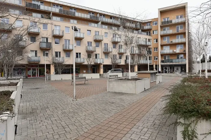 Prodej bytu 3+kk, Praha - Hostivař, náměstí Přátelství, 65 m2