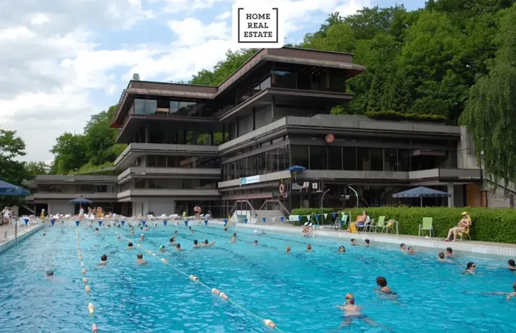 Prodej kanceláře, Karlovy Vary, Šumavská, 150 m2