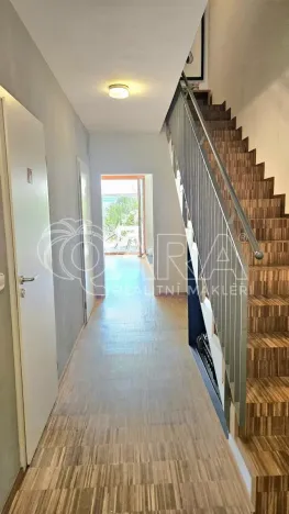 Pronájem rodinného domu, Beroun - Beroun-Město, Za Viničnou, 143 m2