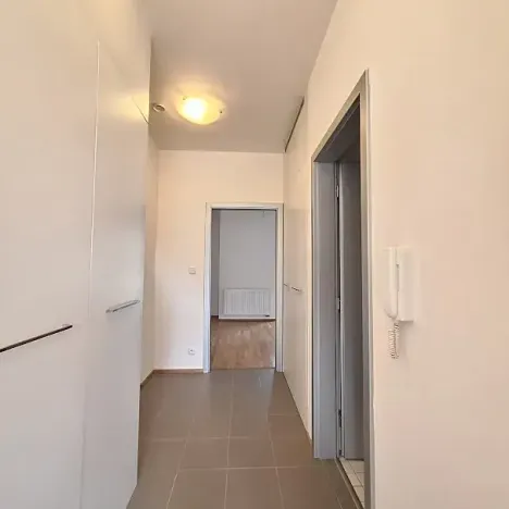 Pronájem bytu 1+1, Praha - Smíchov, Fráni Šrámka, 44 m2