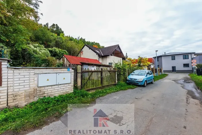 Prodej vily, Praha - Kyje, Za Rokytkou, 271 m2