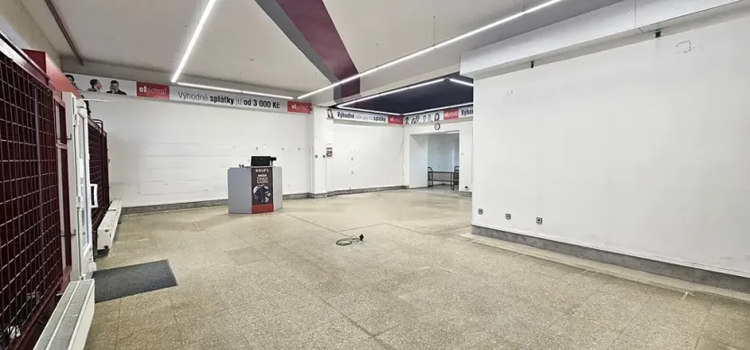 Pronájem obchodního prostoru, Letovice, Masarykovo náměstí, 330 m2