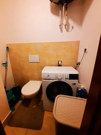 Pronájem bytu 1+kk, Praha - Smíchov, Plzeňská, 22 m2