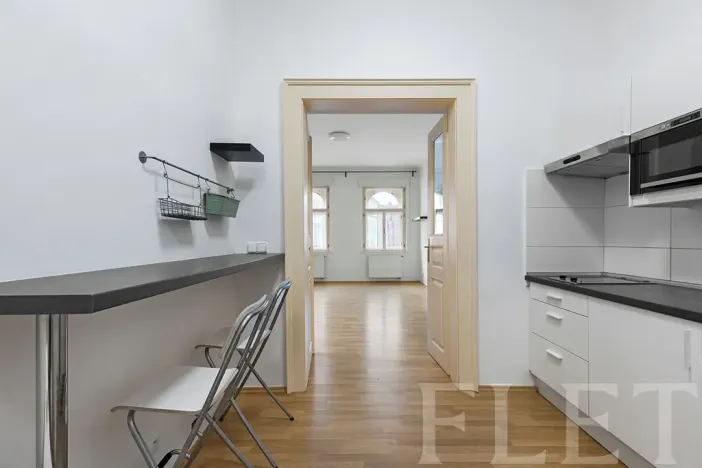 Pronájem bytu 1+1, Praha - Holešovice, Kamenická, 45 m2