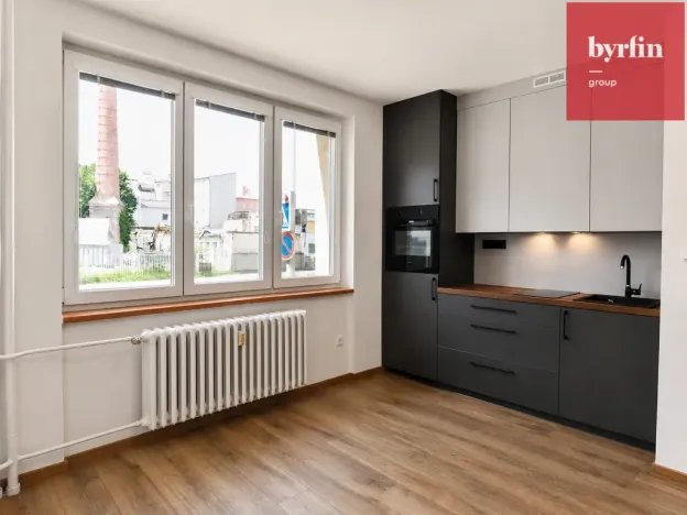 Pronájem bytu 1+kk, Opava, Nákladní, 21 m2