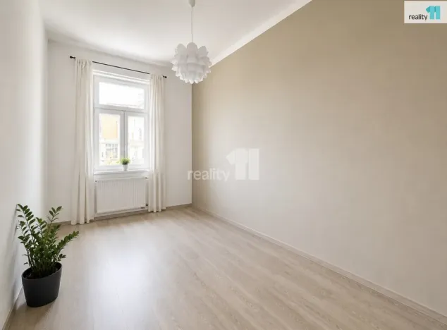 Pronájem bytu 4+1, Praha - Nusle, Svatoplukova, 94 m2