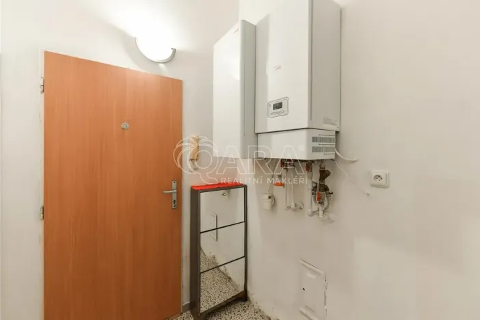 Pronájem bytu 1+kk, Praha - Smíchov, Lidická, 33 m2
