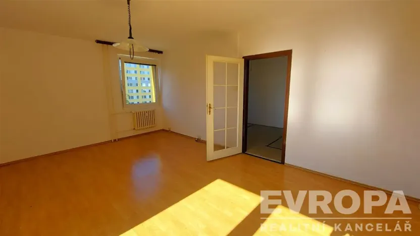 Pronájem bytu 3+1, Praha - Troja, Svídnická, 75 m2