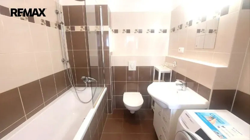Pronájem bytu 2+kk, Praha - Kyje, Farkašova, 38 m2