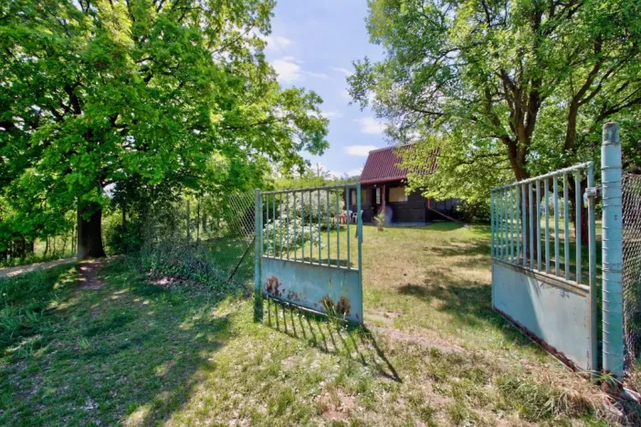 Prodej chaty, Zadní Třebaň, Na Vrážku, 25 m2
