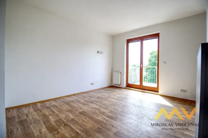 Pronájem bytu 1+kk, Hradec Králové - Nový Hradec Králové, Mrštíkova, 32 m2
