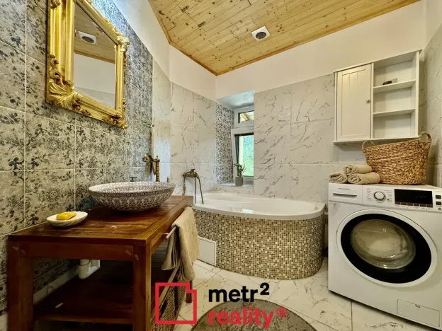 Prodej rodinného domu, Bouzov, 400 m2