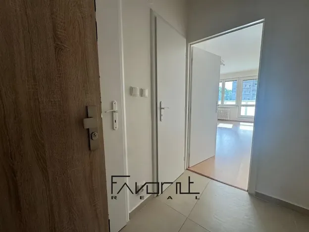 Prodej bytu 1+kk, Ostrava, Výškovická, 28 m2