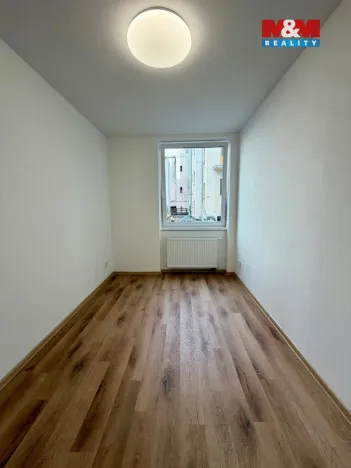 Pronájem bytu 3+1, Děčín - Děčín I-Děčín, Masarykovo nám., 73 m2