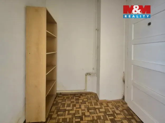 Pronájem bytu 1+kk, Praha - Holešovice, Stupkova, 31 m2