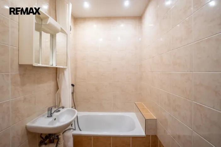 Pronájem bytu 2+kk, Praha - Háje, Kupeckého, 42 m2
